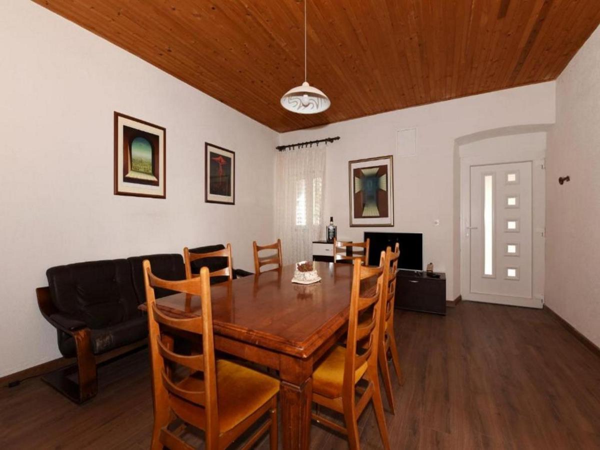 Holiday Home Carevic Gornja Brela Eksteriør billede